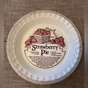 VTG Strawberry Pie Recipe Ceramic Fluted Pie Plate USA Royal China Jeanette 11"